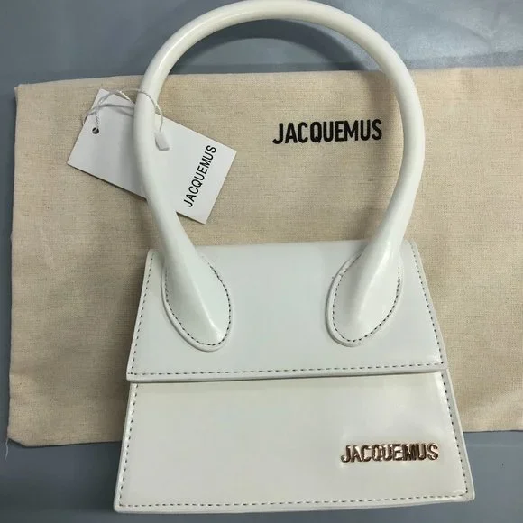 JACQUEMUS ホワイトミニハンドバッグ Jacquemus White Le Chiquito Mini Crossbody Bag ○ Labellov